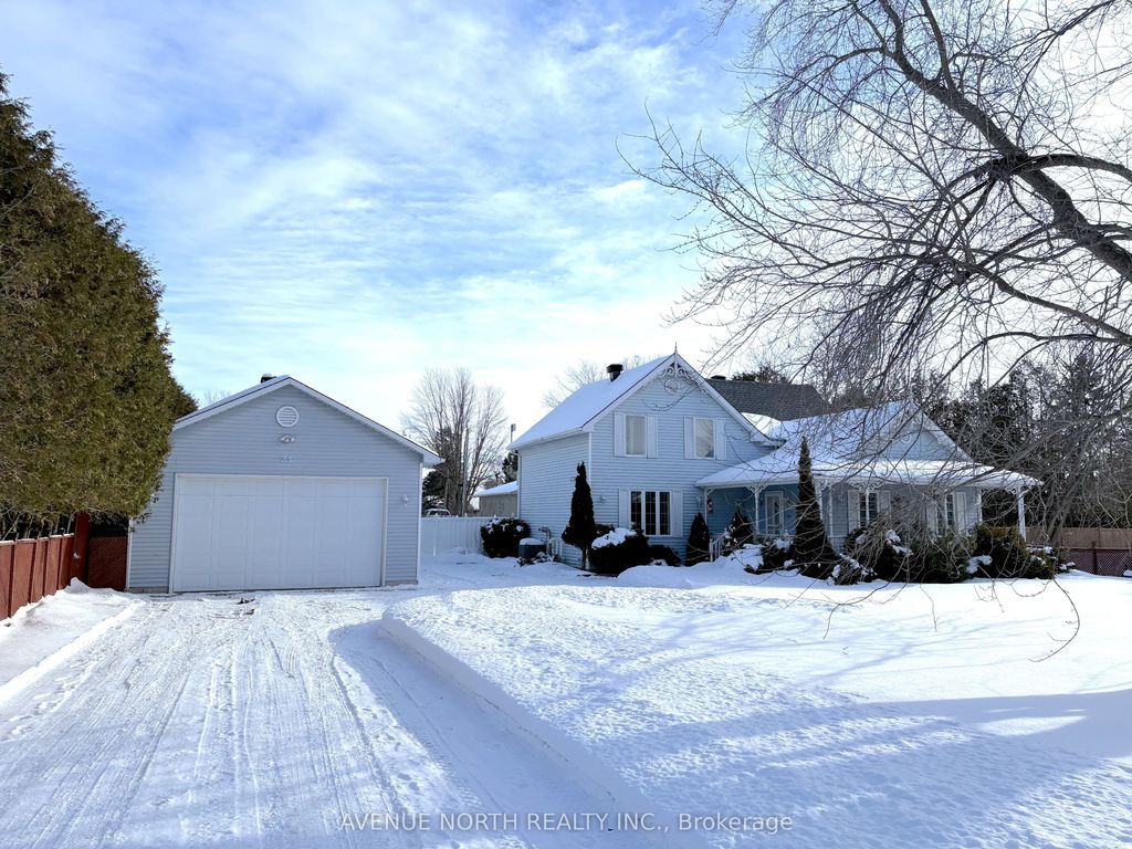 Photo of 21 Pilon Street, Russell, ON K0A 1W0 (MLS # X12726480)