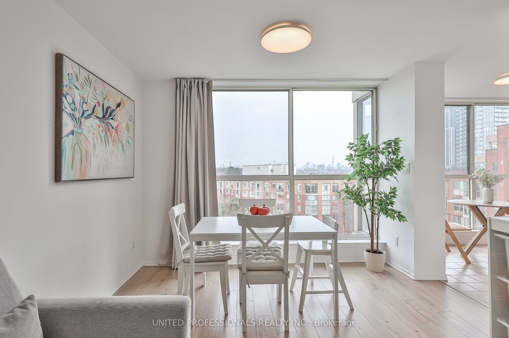 Photo of 22 Southport Street #828, Toronto, ON M6S 4Y9 (MLS # W12945394)