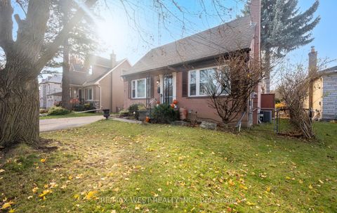 57 Westglen Crescent Toronto ON M9B 4R2