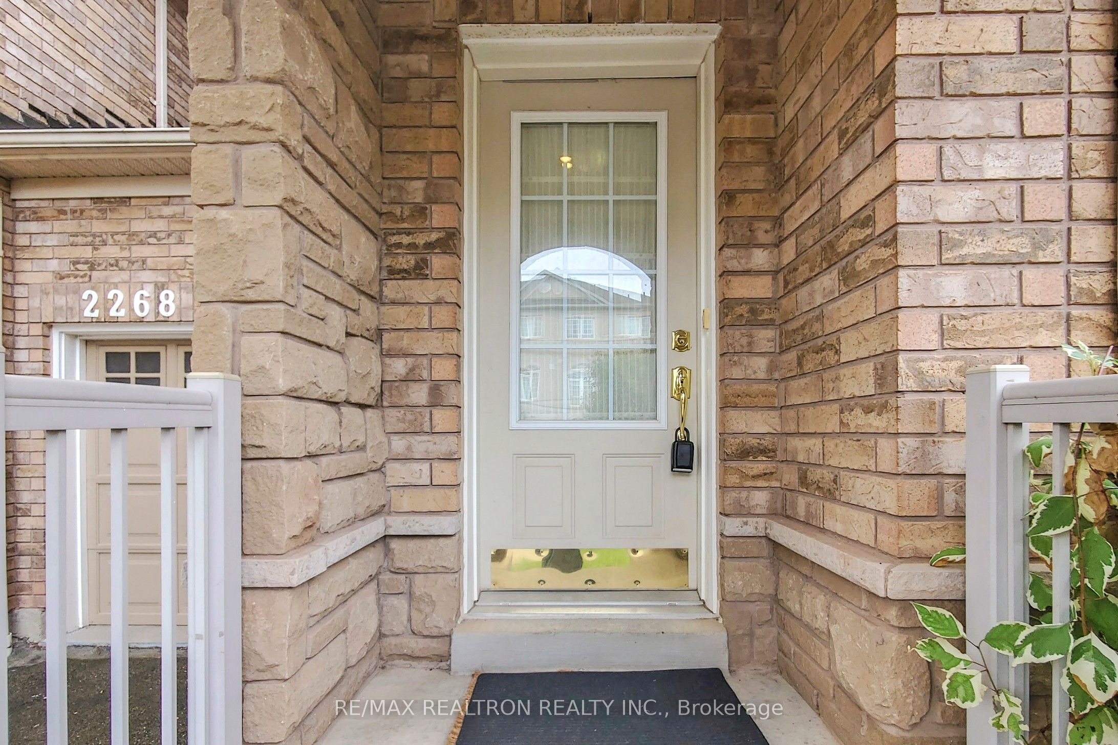 2268 Greening Lane