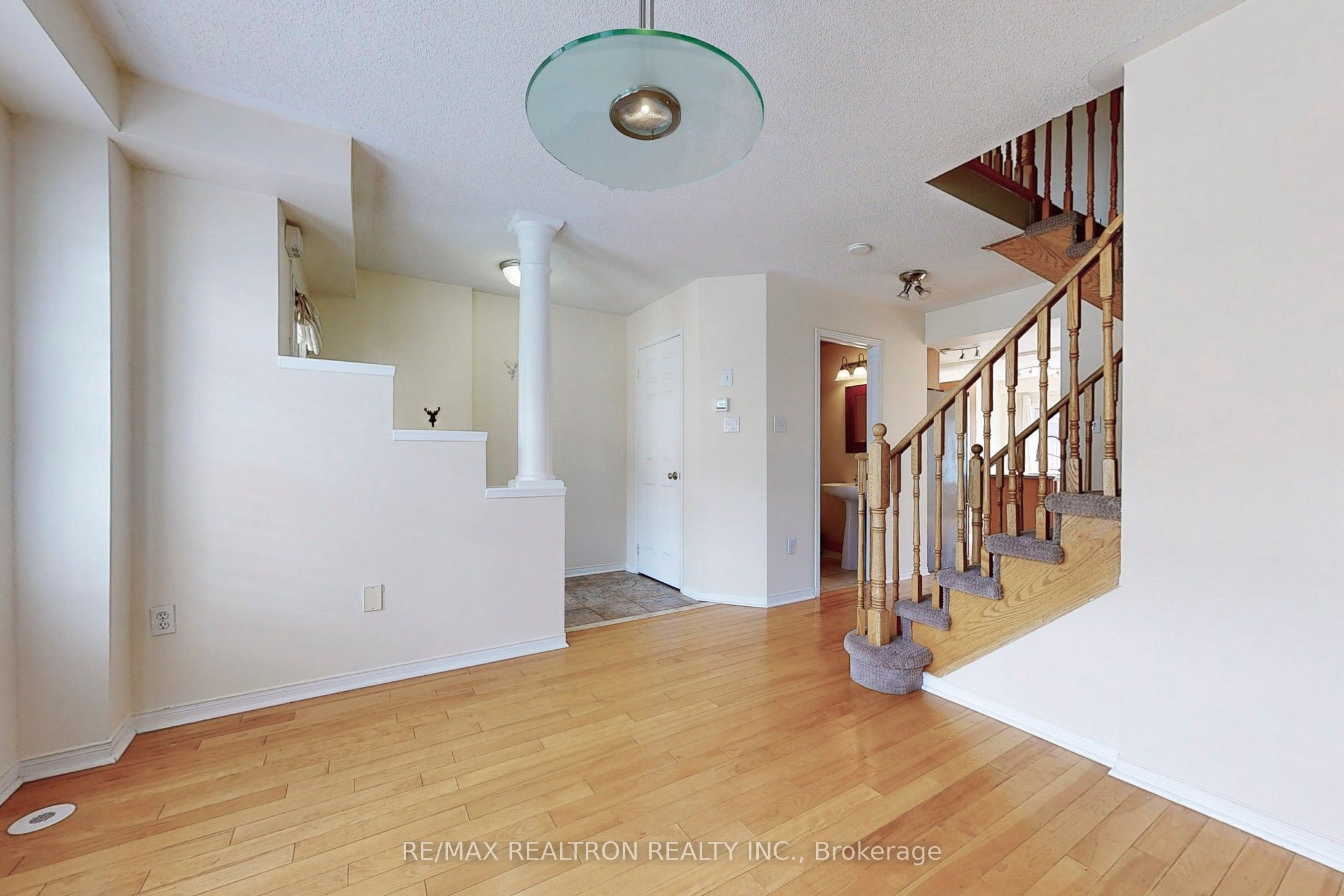 2268 Greening Lane