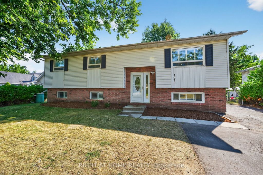 Photo of 2220 Richardson Street, Innisfil, ON L9S 1G5 (MLS # N12857746)