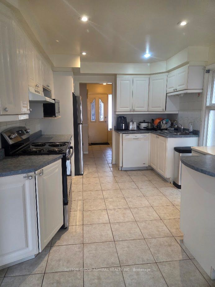 112 Patrice Crescent