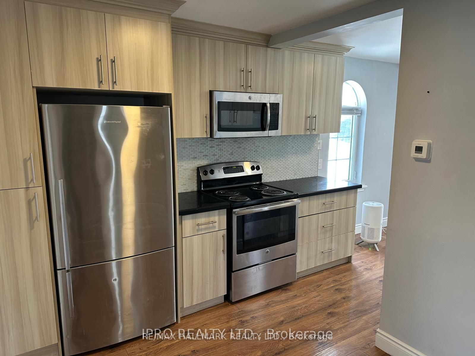 853 Fourth Street Main Floor