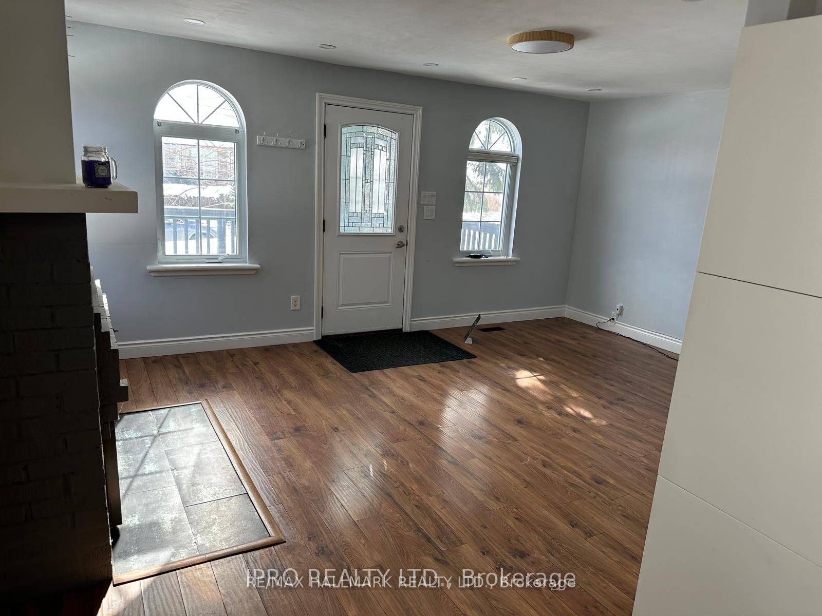 853 Fourth Street Main Floor