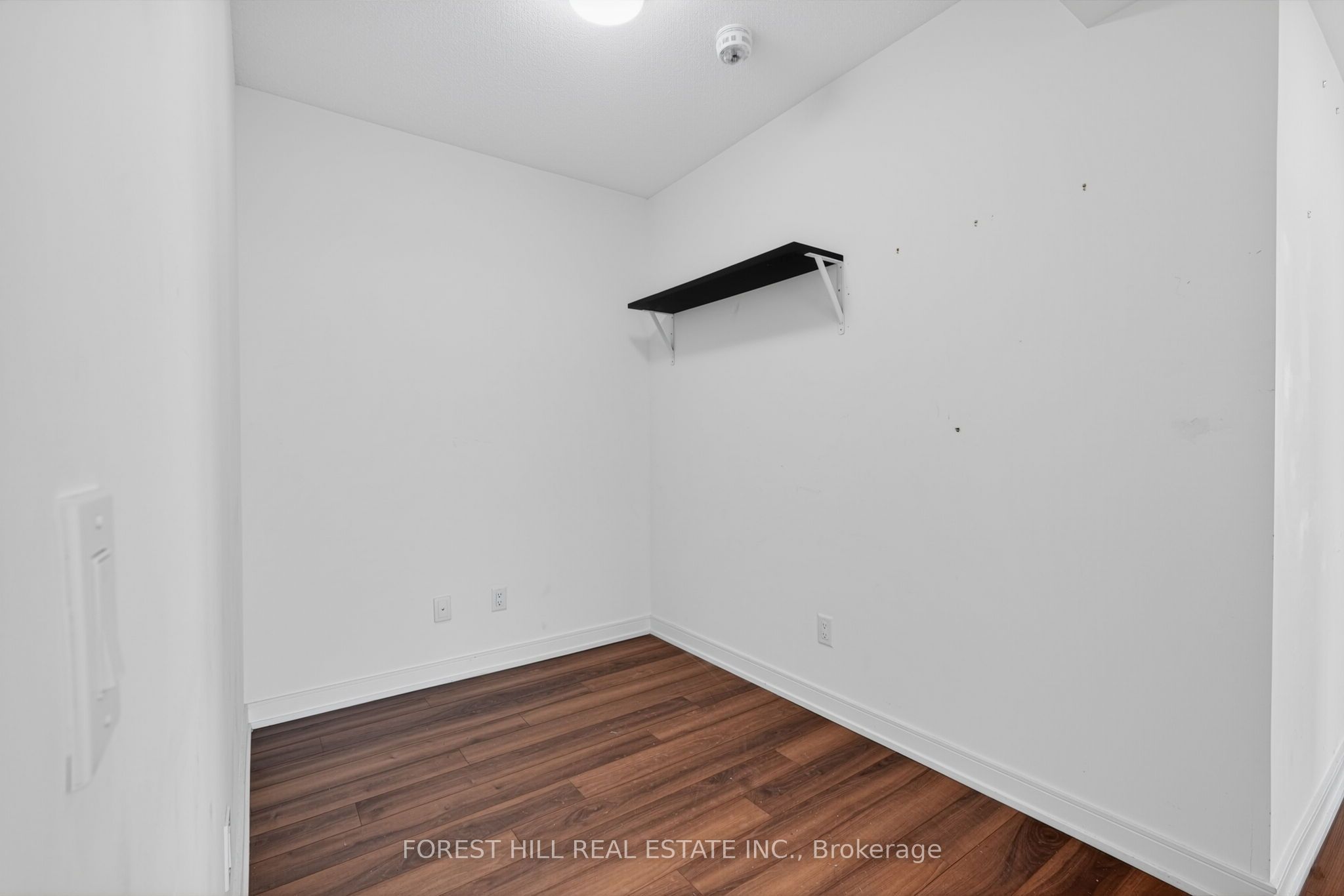 30 Samuel Wood Way 1708