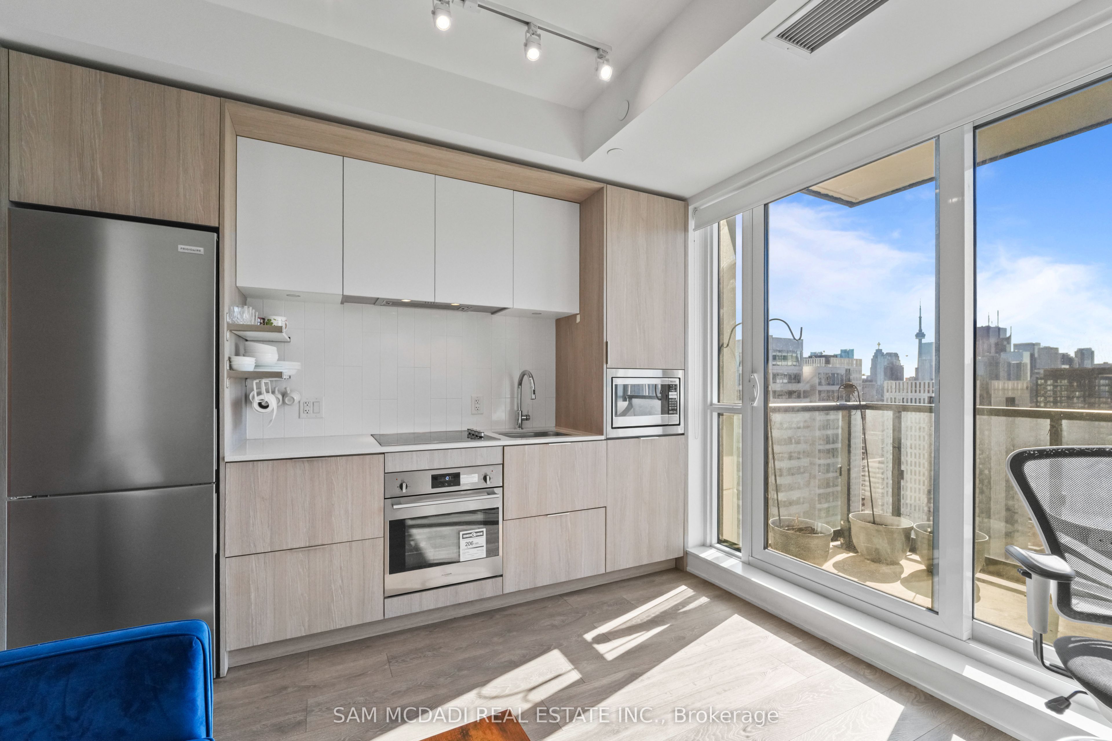 130 RIVER Street 2506