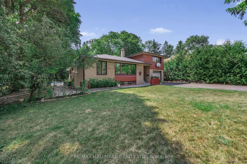 Photo of 19 Talwood Drive, Toronto, ON M3B 2P4 (MLS # C12550630)