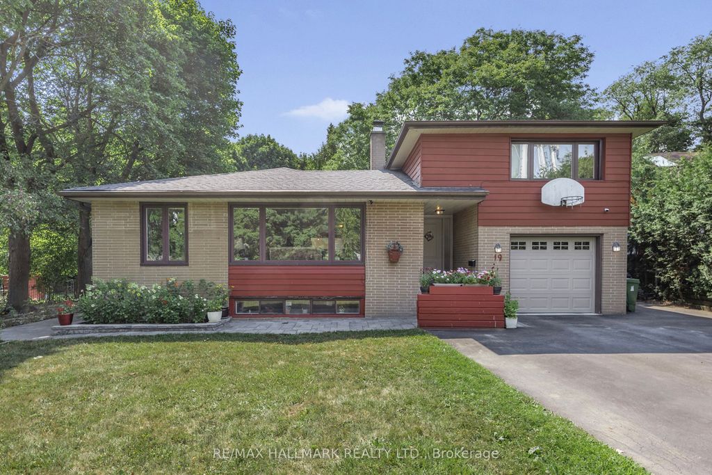 Photo of 19 Talwood Drive, Toronto, ON M3B 2P4 (MLS # C12550630)