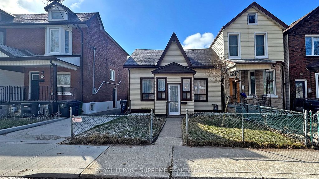 Photo of 31 Shirley Street, Toronto, ON M6K 1S8 (MLS # C12972256)