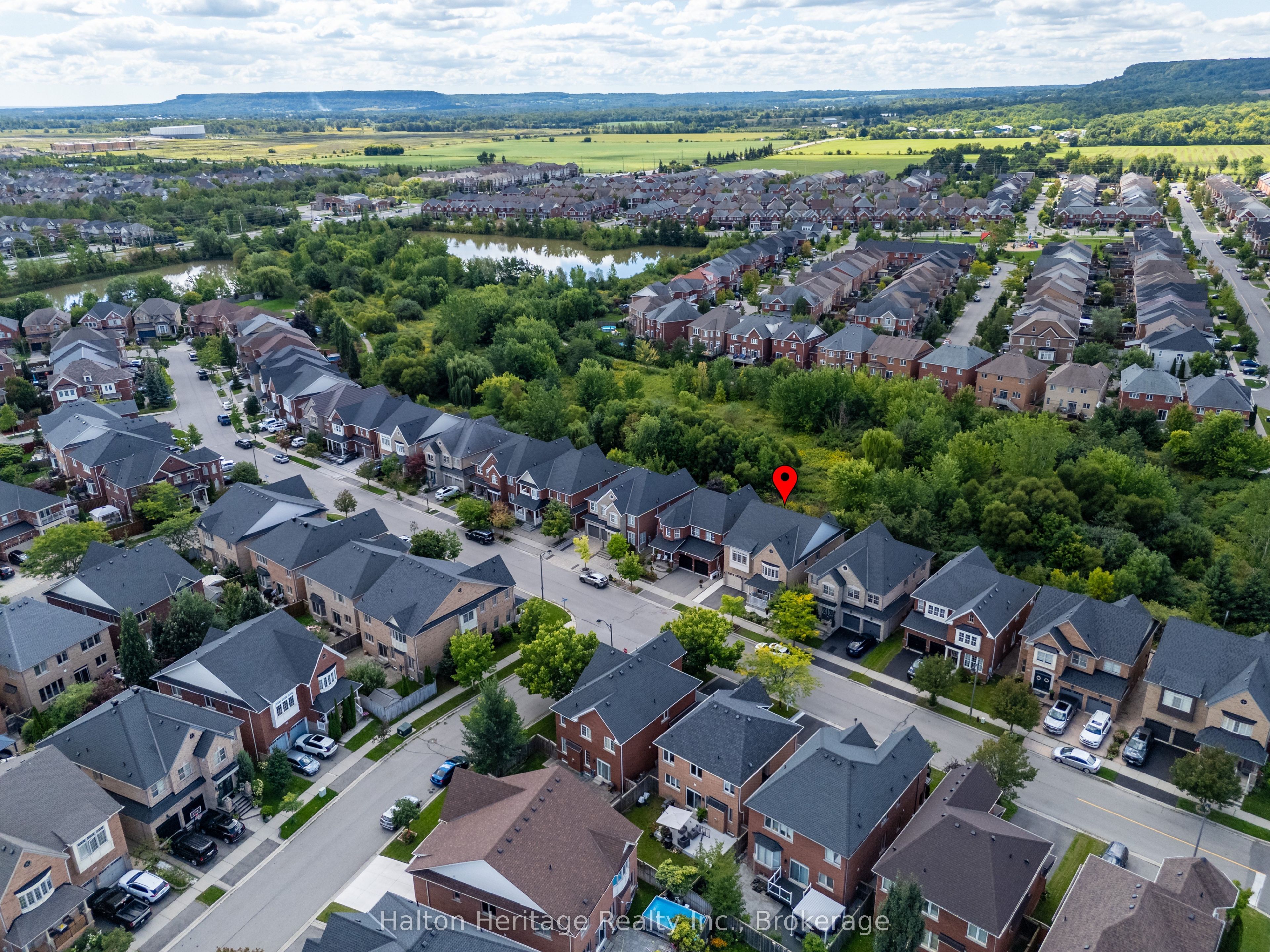 360 Holmes Crescent