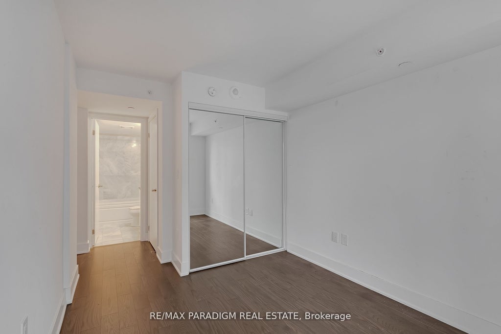 Photo of 955 Bay Street #2501, Toronto, ON M5S 0C6 (MLS # C13692446)