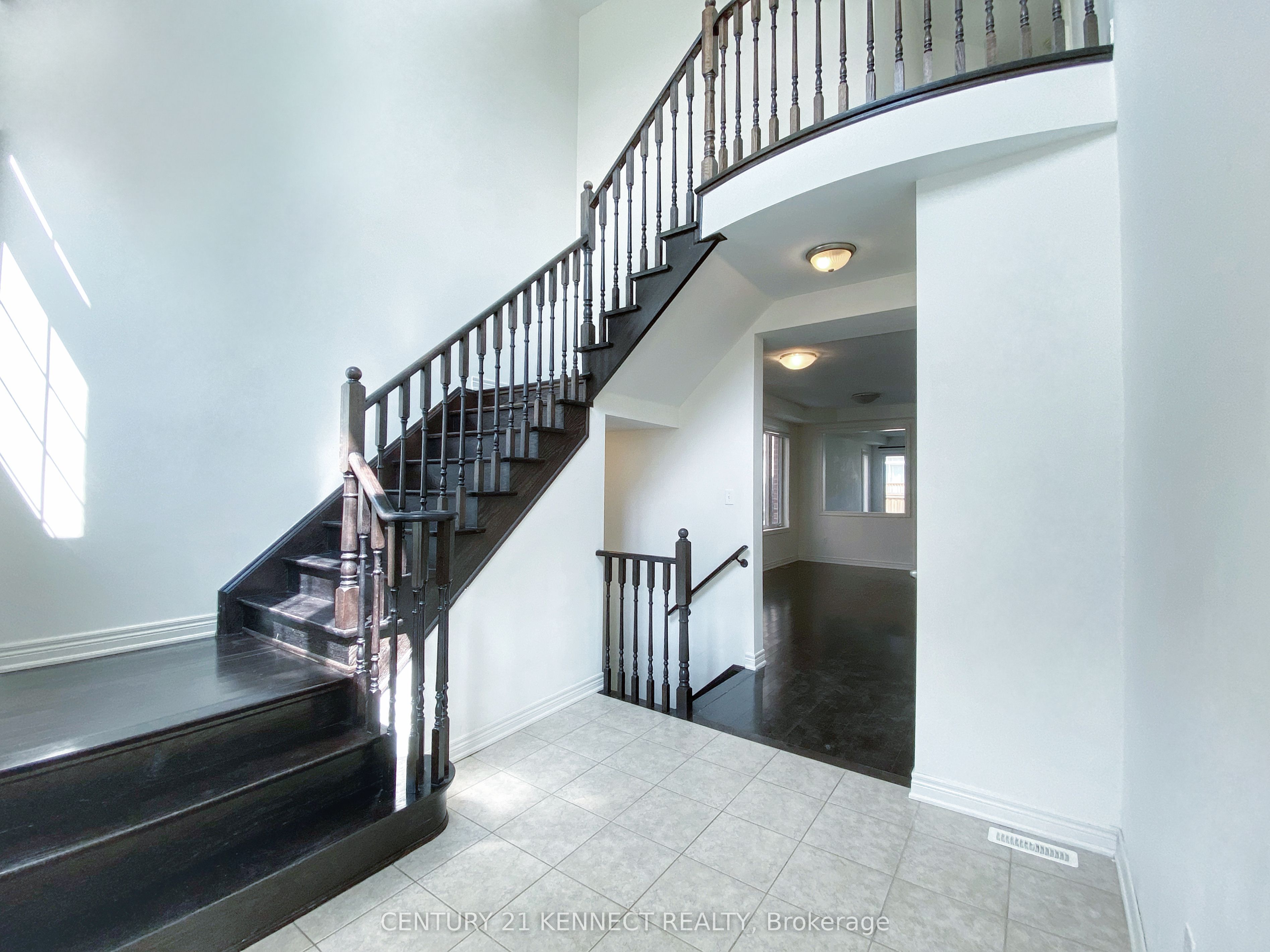 82 Henry Bauer Avenue