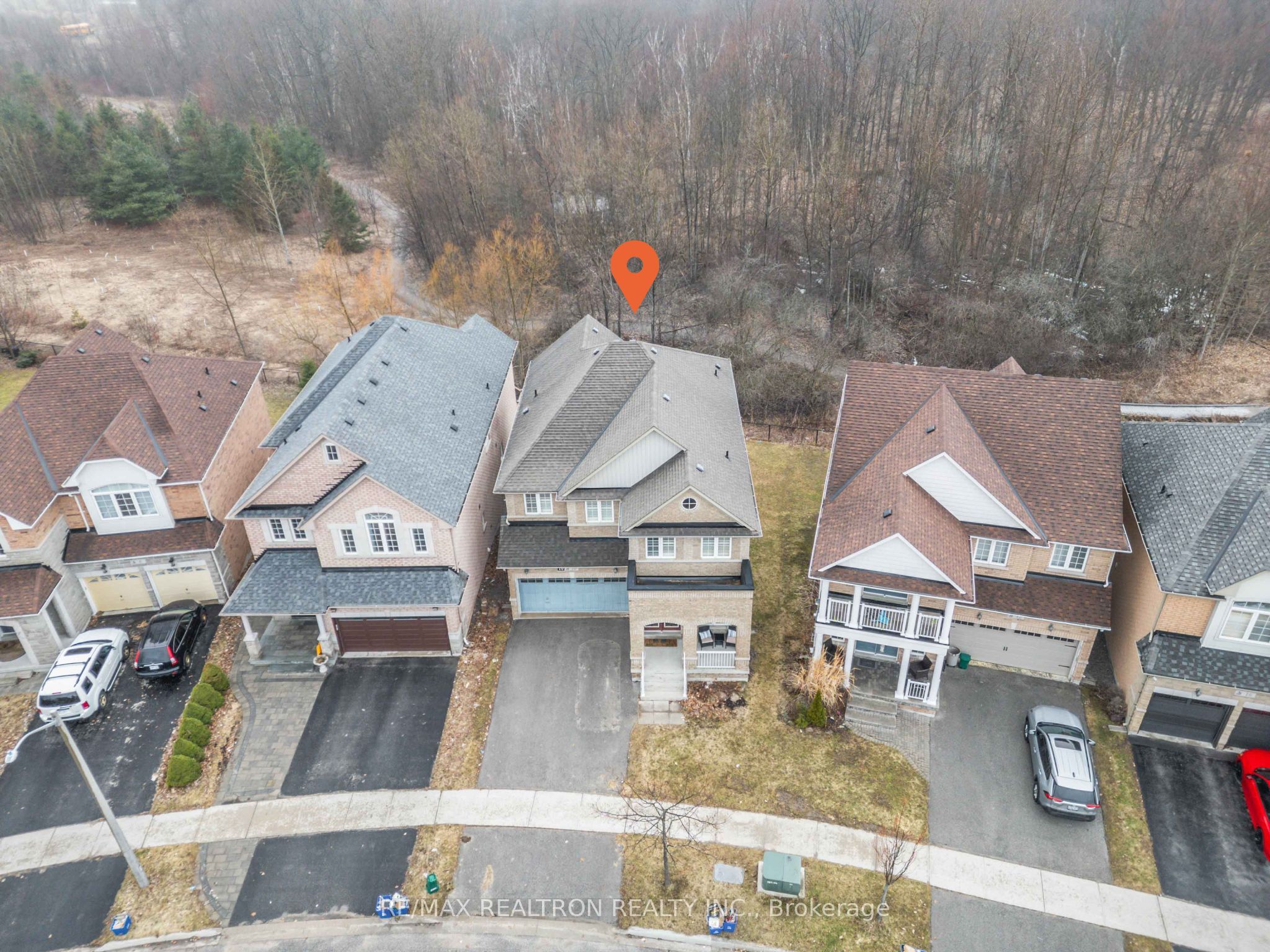 10 Dovetail Drive