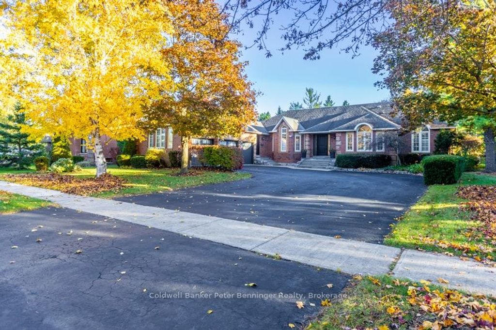 Photo of 152 Treegrove Circle, Aurora, ON L4G 6M1 (MLS # N12773934)