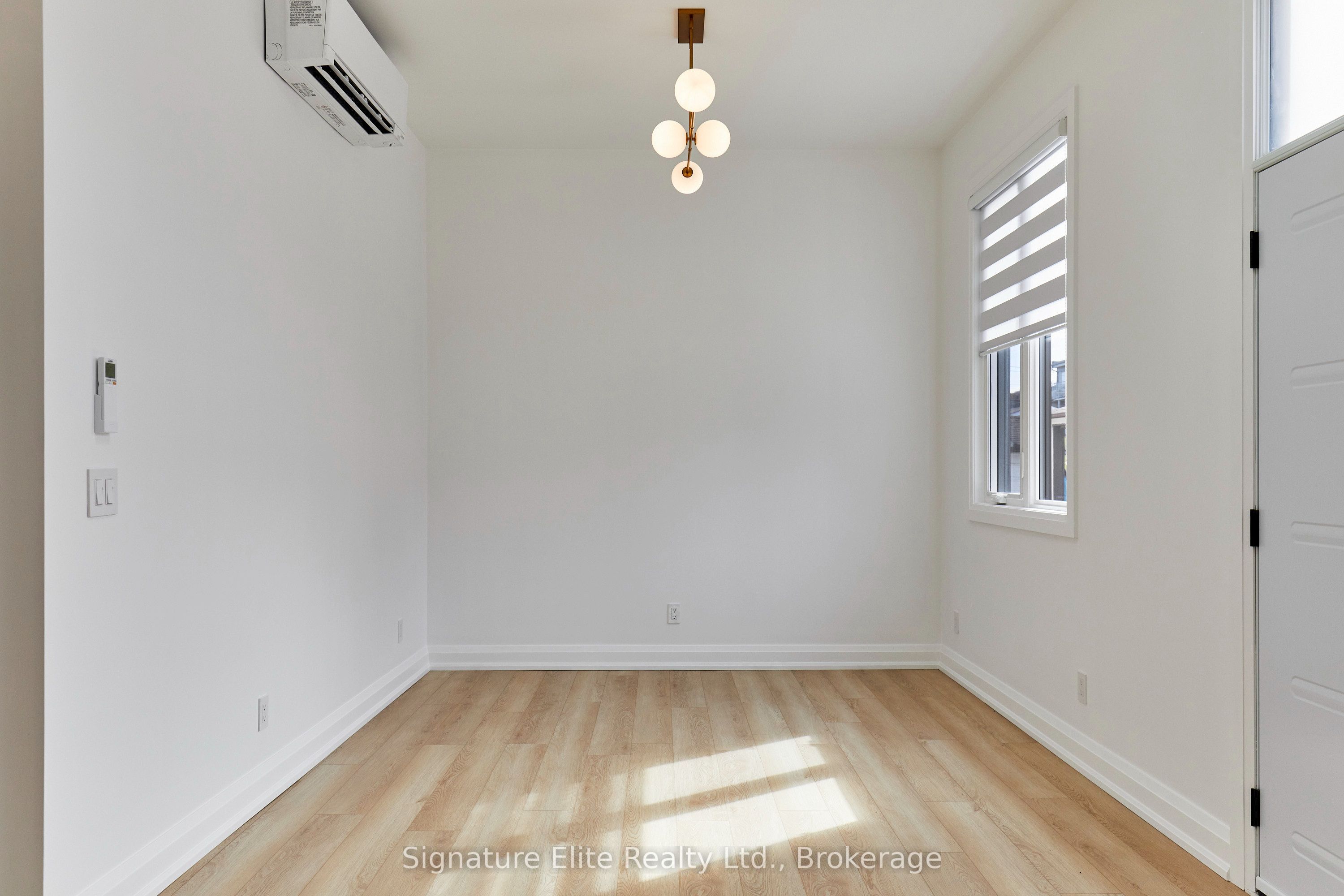 33 Armstrong Avenue Laneway