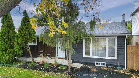 Photo of 26 Hillbank Trail, Brampton, ON L6S 1P6 (MLS # W12658752)