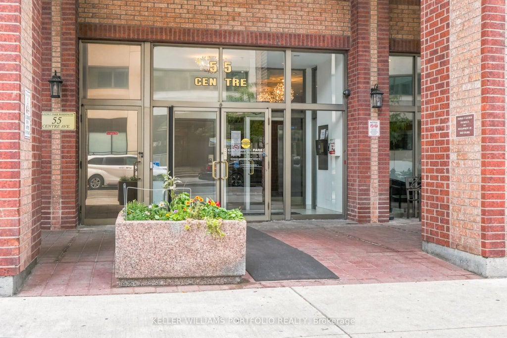 Photo of 55 Centre Avenue #2304, Toronto, ON M5G 2H5 (MLS # C13849934)