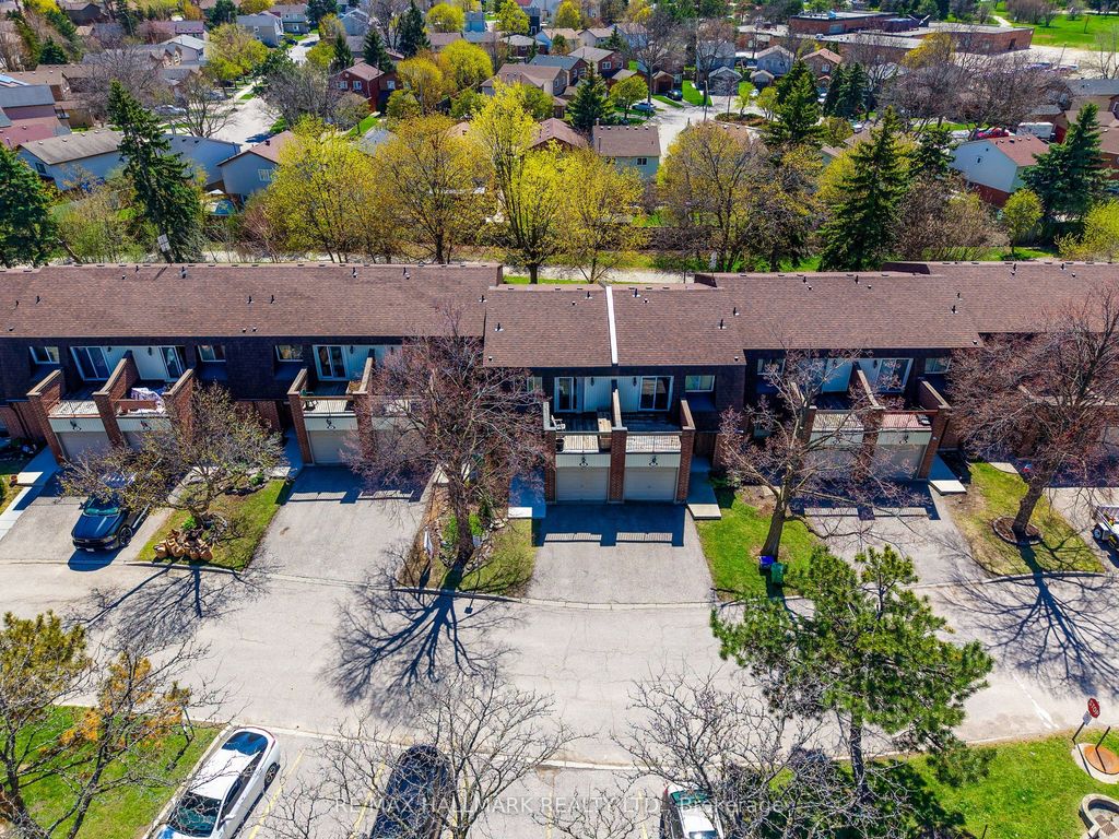Photo of 6240 Montevideo Road #19, Mississauga, ON L5N 2N7 (MLS # W13064906)