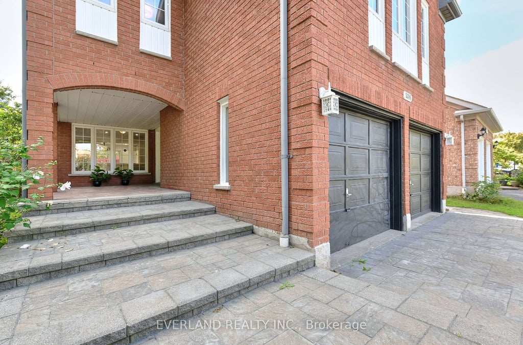 Photo of 5386 Middlebury Drive N, Mississauga, ON L5M 5E6 (MLS # W13756578)