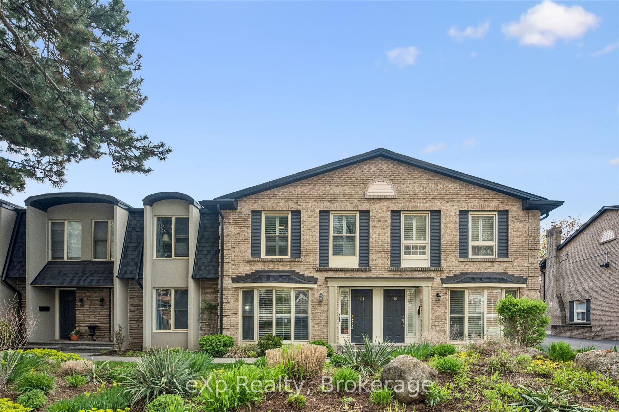 Photo 1 of 48 — 1418 Ghent Avenue, Burlington, ON L7S 1W8