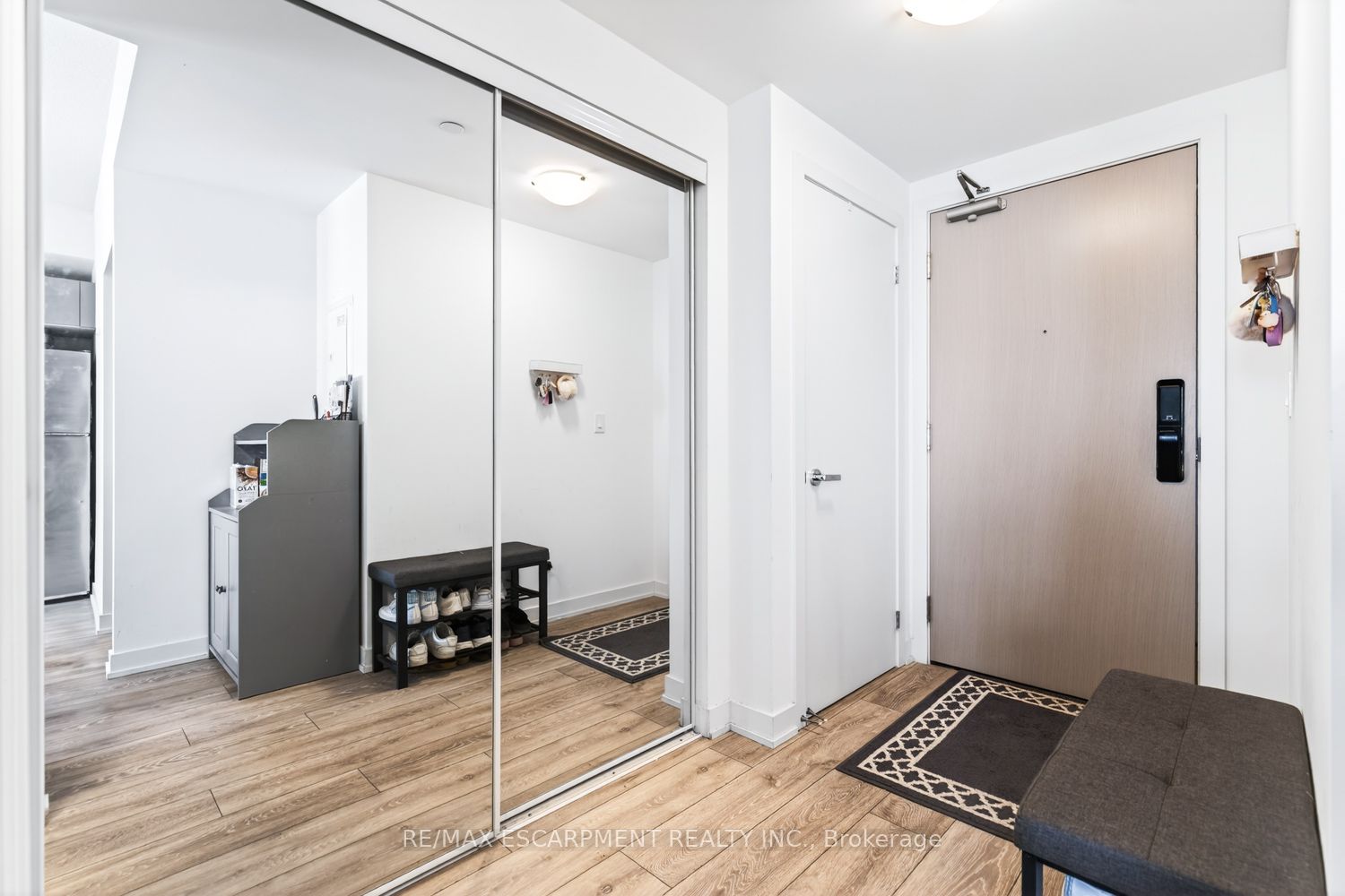 3210 Dakota Common A802