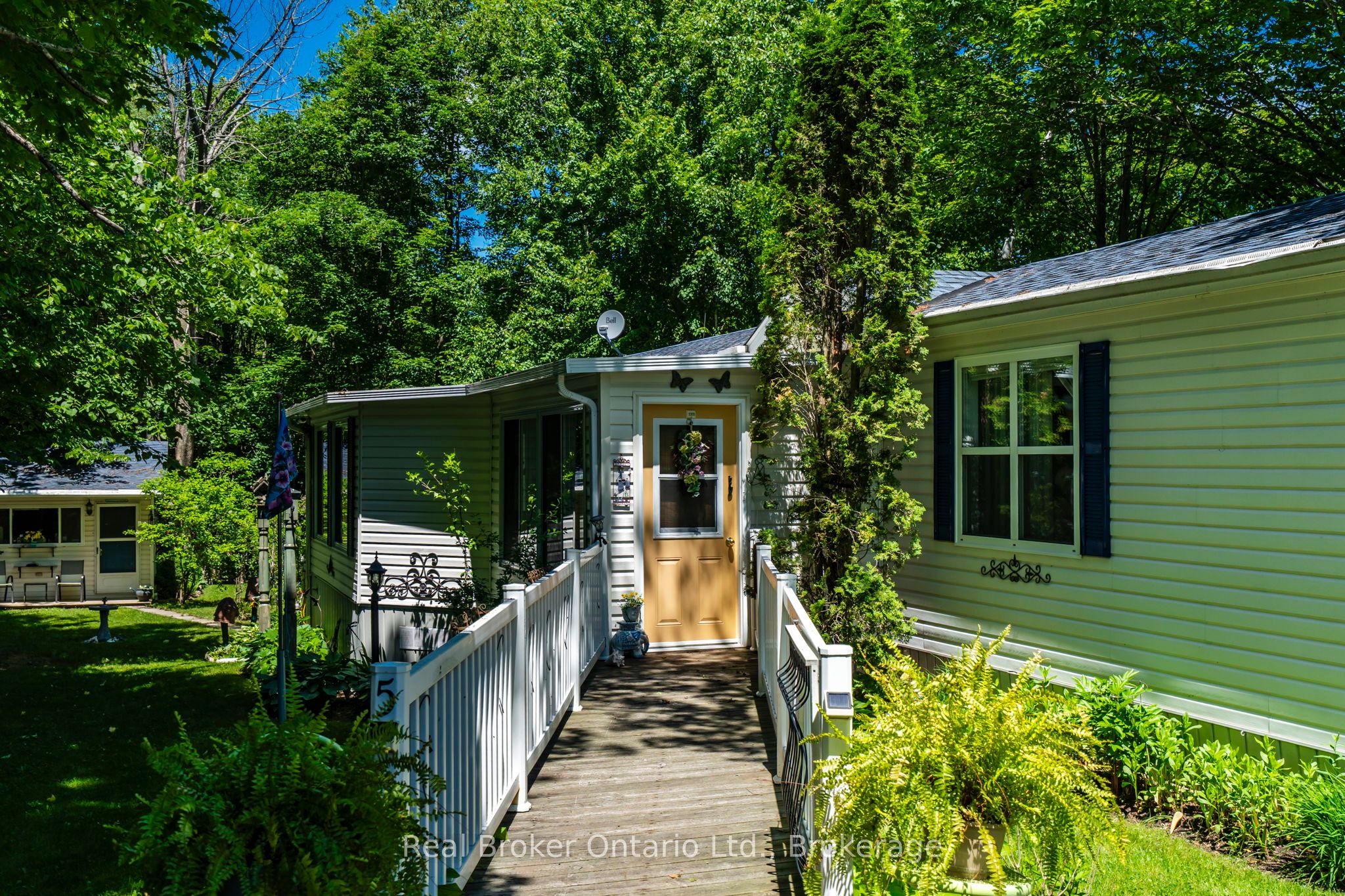 5411 Elliott Side Road 5