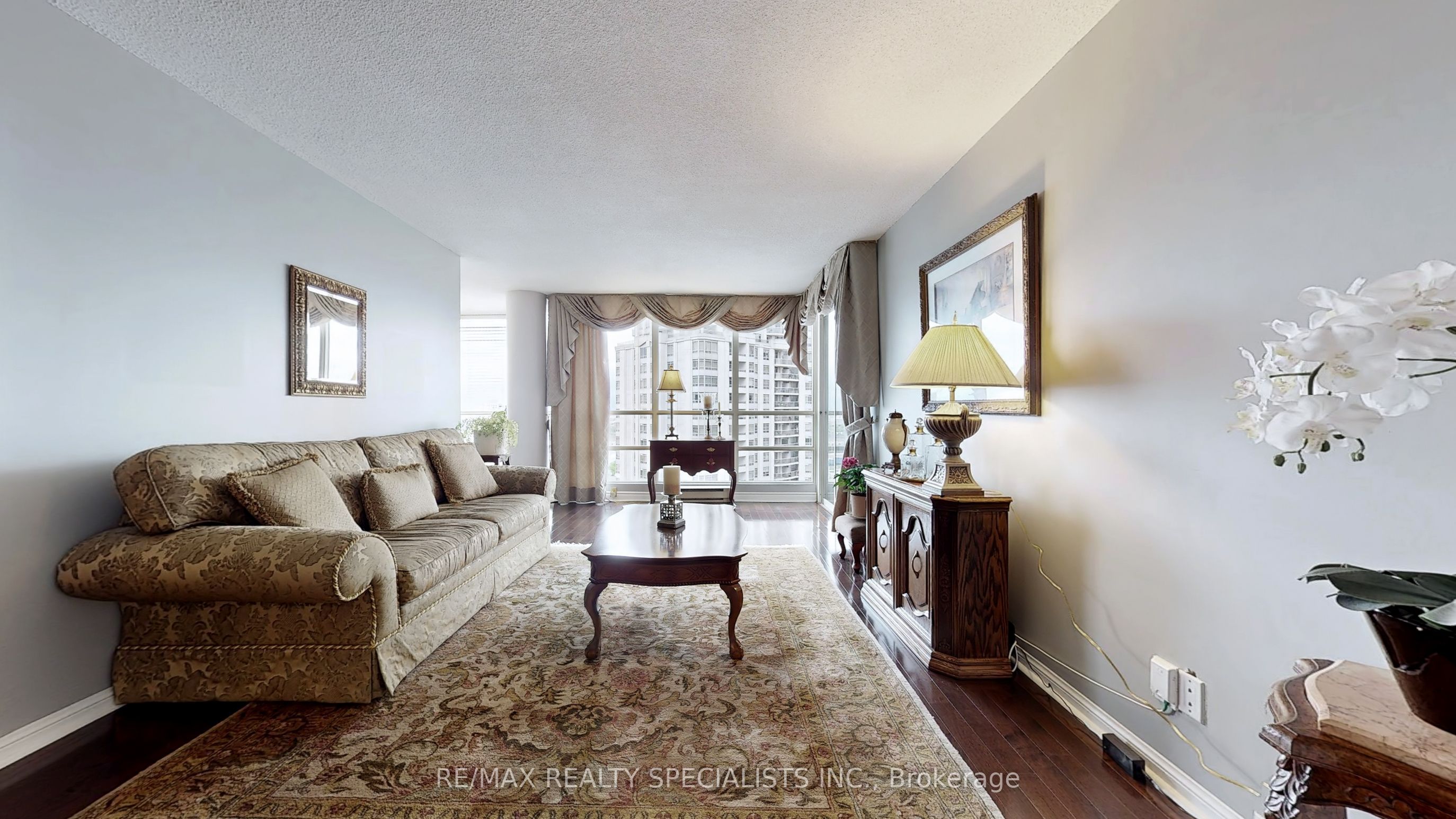 45 Kingsbridge Garden Circle 2008