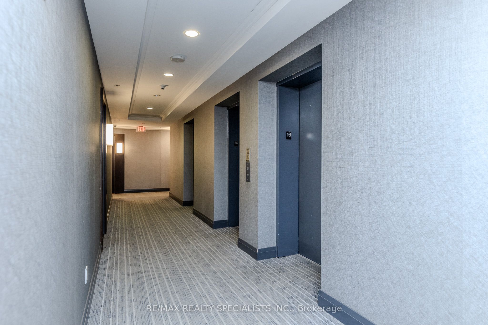 65 Speers Road 1002