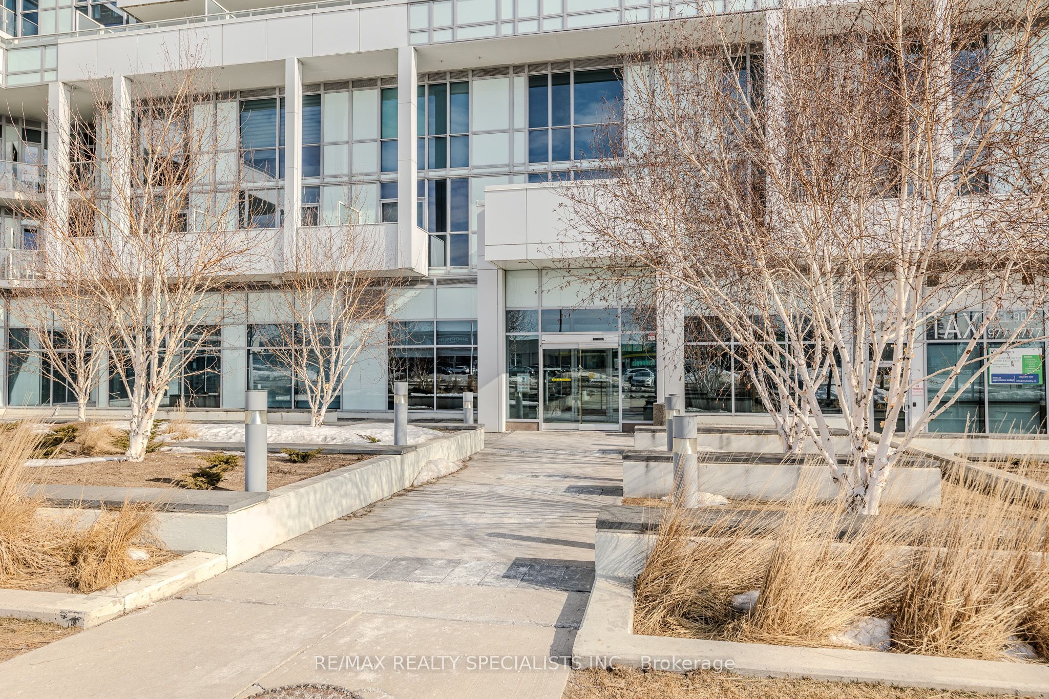 65 Speers Road 1002