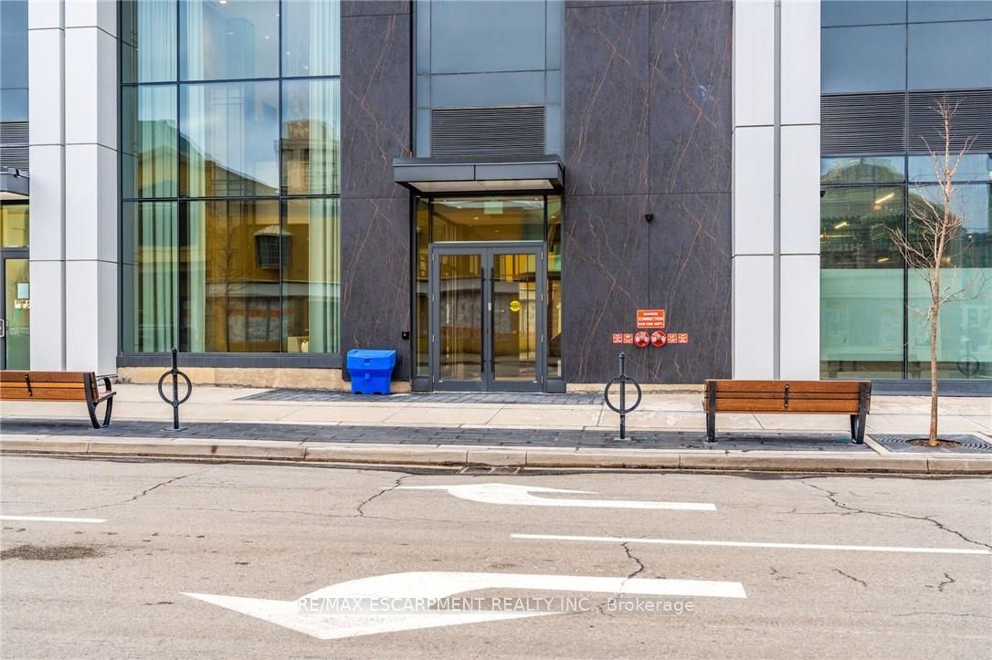 2007 James Street 1305