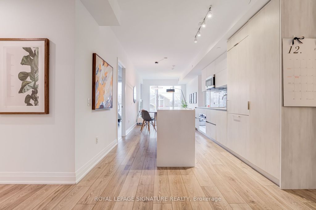 Photo of 21 Park Street E #207, Mississauga, ON L5G 0C2 (MLS # W12645526)