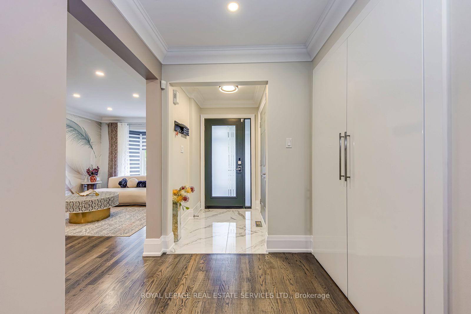 7180 Danton Promenade