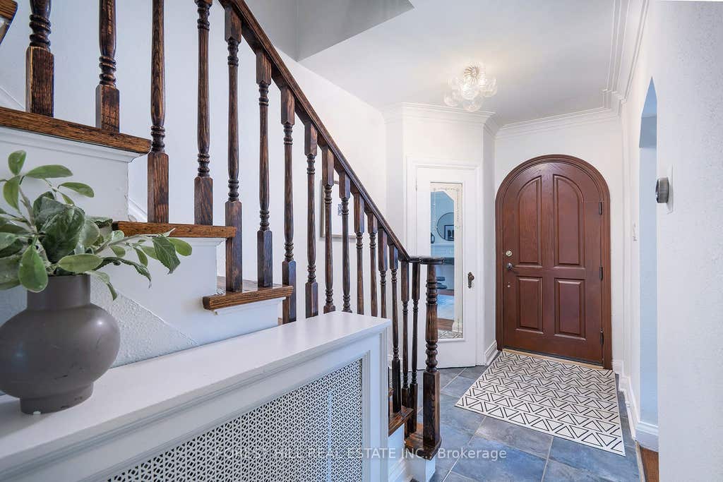 Photo of 17 Fairleigh Crescent, Toronto, ON M6C 3R7 (MLS # C13682036)