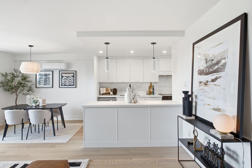 Photo of 45 Southport Street #911, Toronto, ON M6S 3N5 (MLS # W13596646)