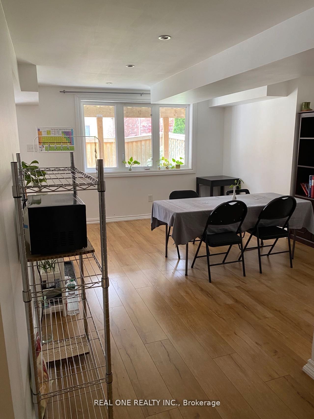 43 Estrella Crescent Bsmt