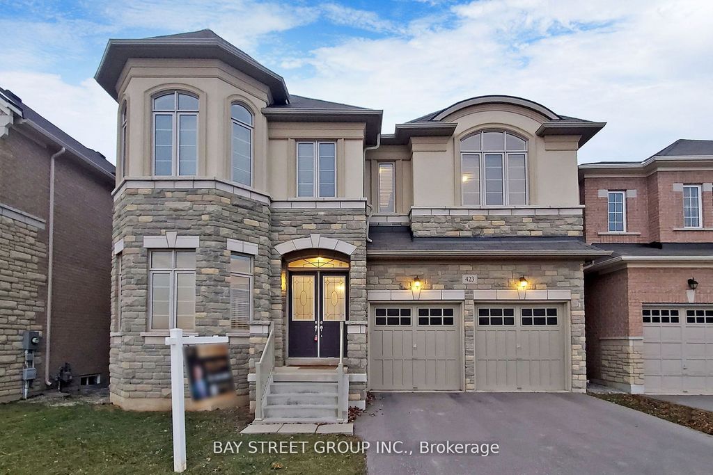 Photo of 423 Threshing Mill Boulevard, Oakville, ON L6T 0T4 (MLS # W12980702)