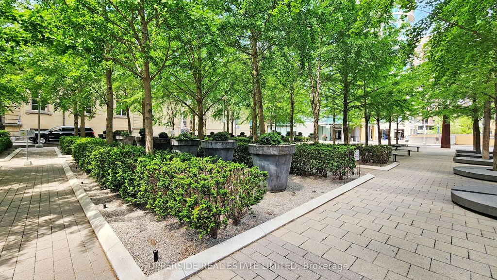 Photo of 18 Yorkville Avenue #502, Toronto, ON M4W 3Y8 (MLS # C12792034)