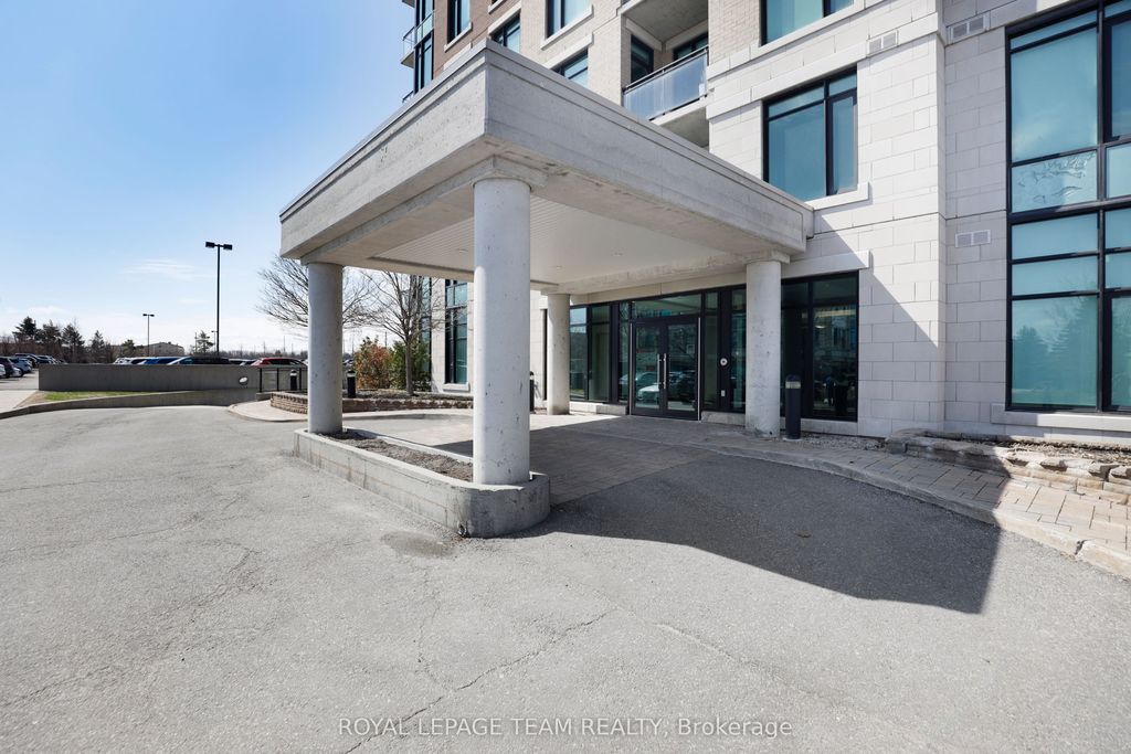 Photo of 100 Roger Guindon Avenue #202, Alta Vista and Area, ON K1G 3Z7 (MLS # X13063650)