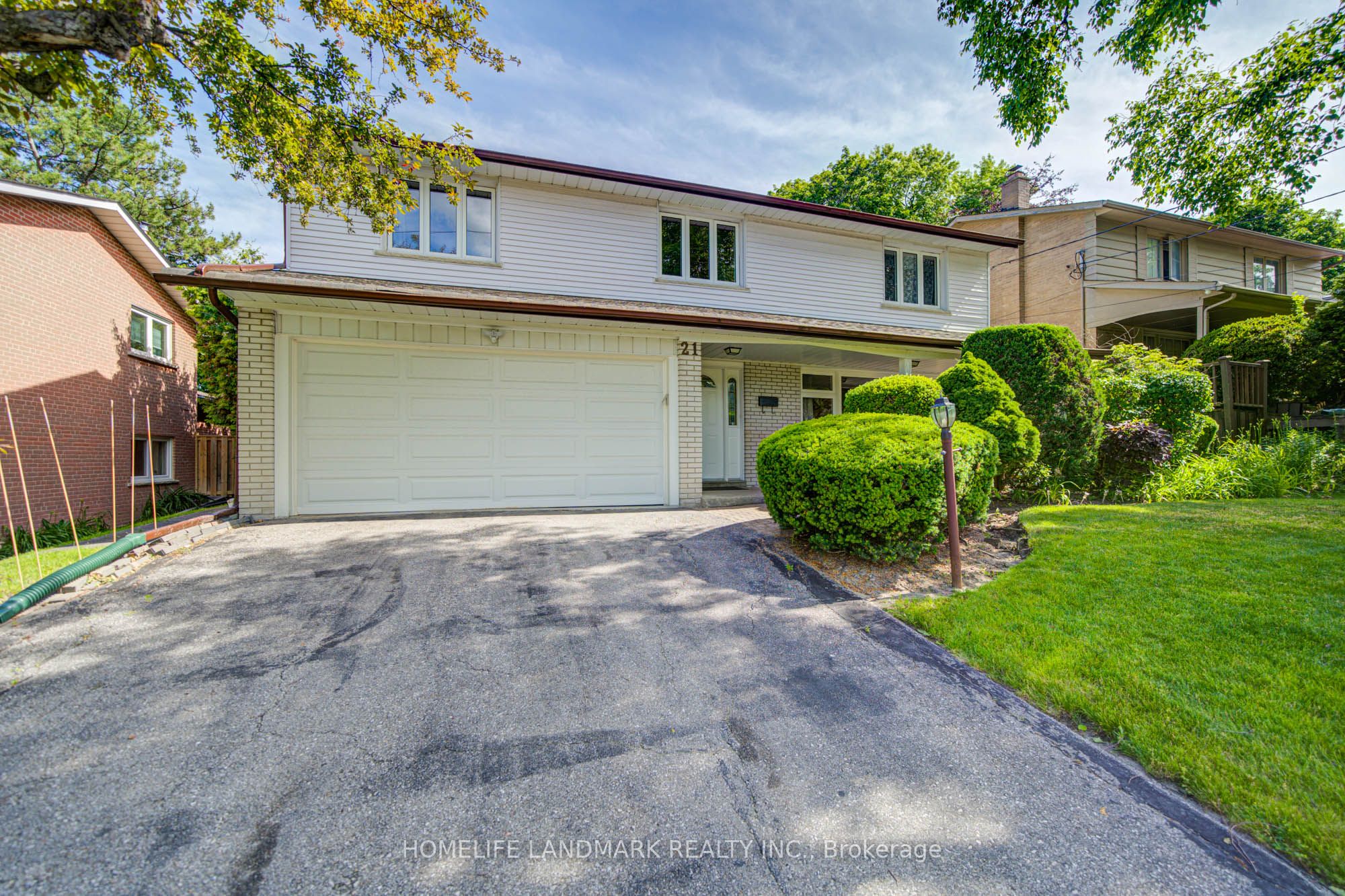 21 Colonnade Road