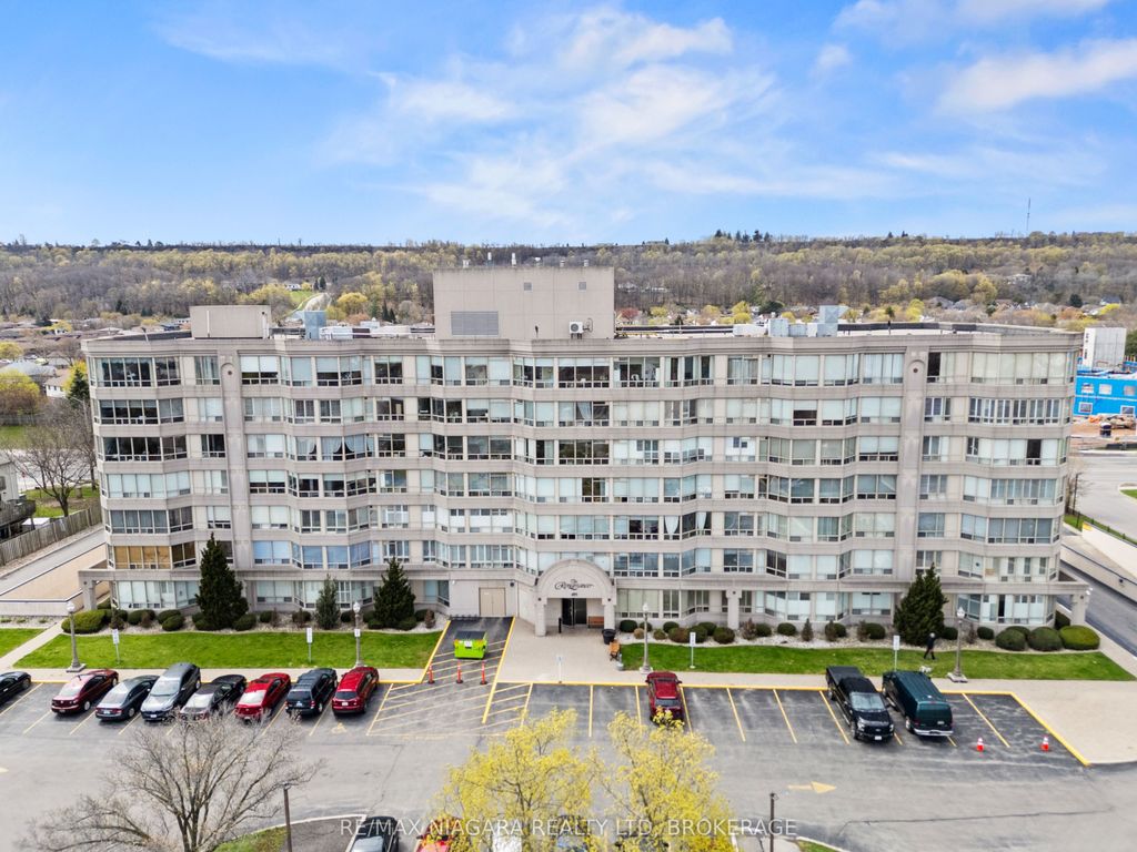 Photo of 495 8 Highway #703, Hamilton, ON L8G 5E1 (MLS # X13044648)