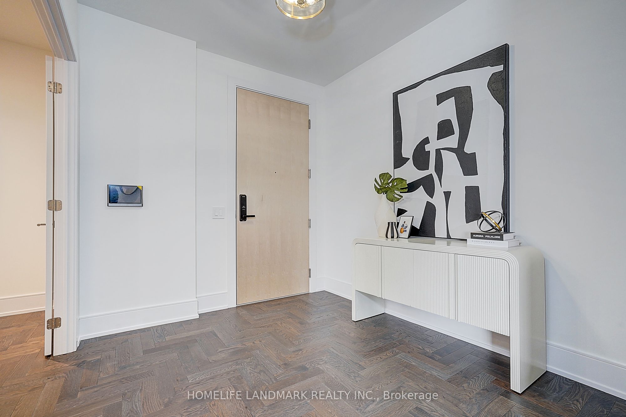 155 Merchants' Wharf N/A 1122