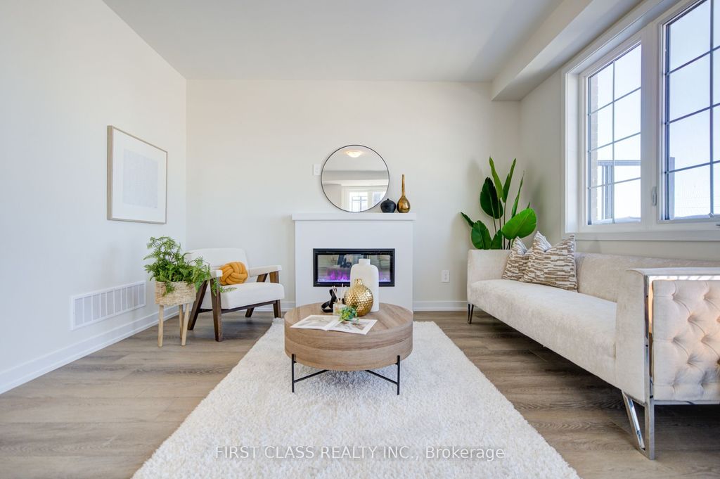 Photo of 53 Peace Lane, Richmond Hill, ON L4B 0J4 (MLS # N12744946)