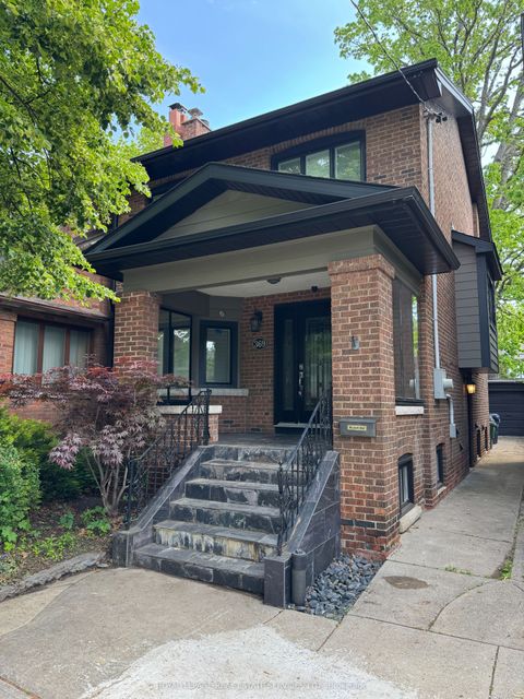 369 Armadale Avenue Bsmt Toronto ON M6S 3X7