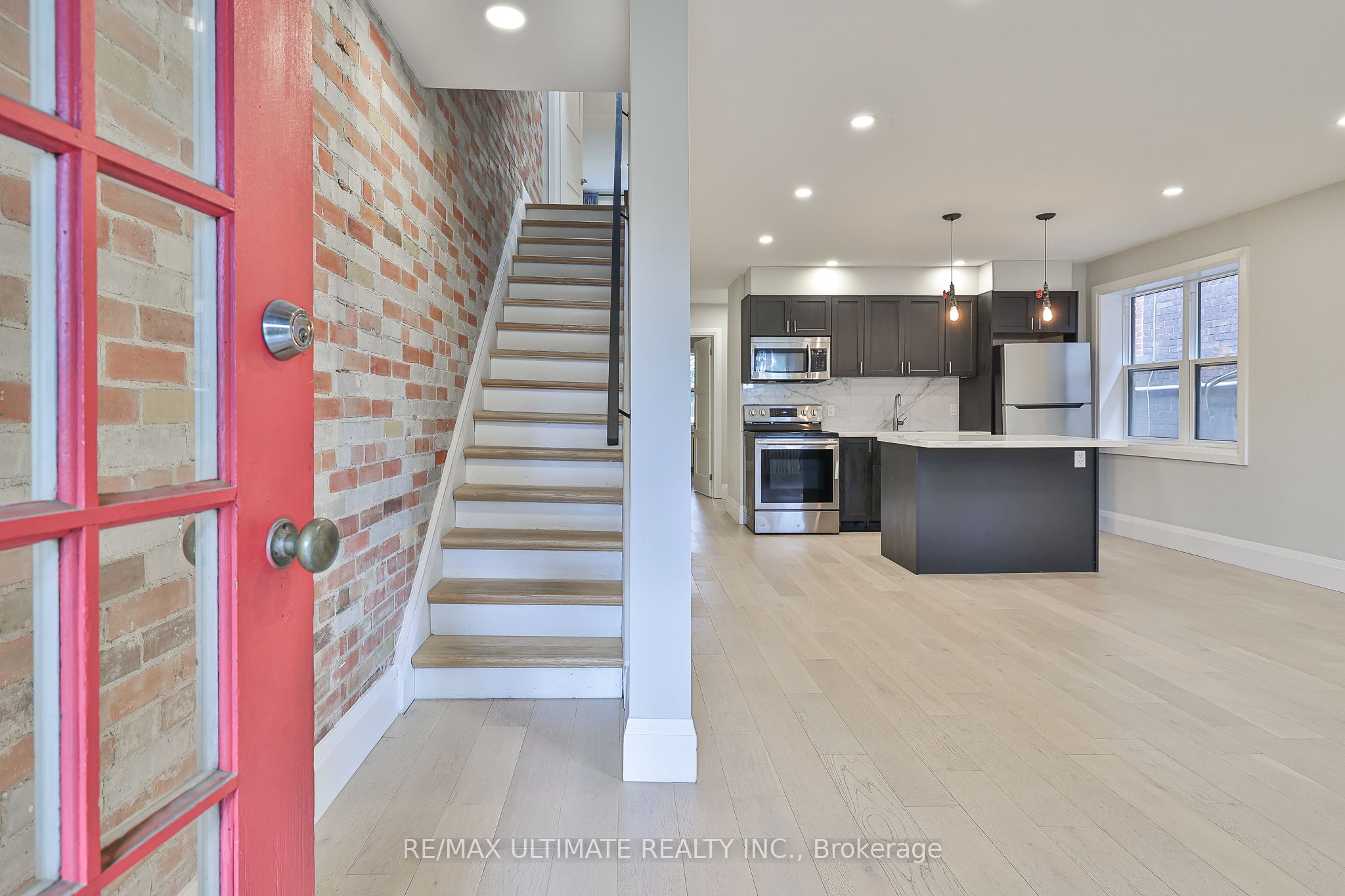 8 Grafton Avenue