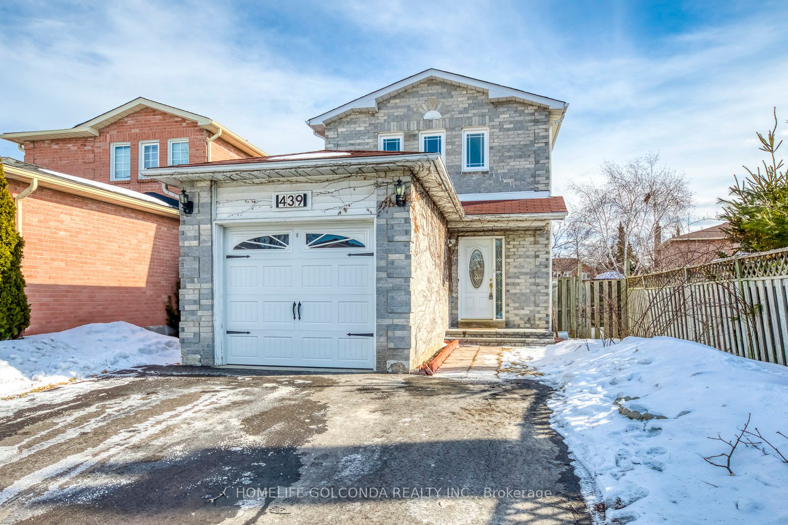 439 Bluesky Crescent