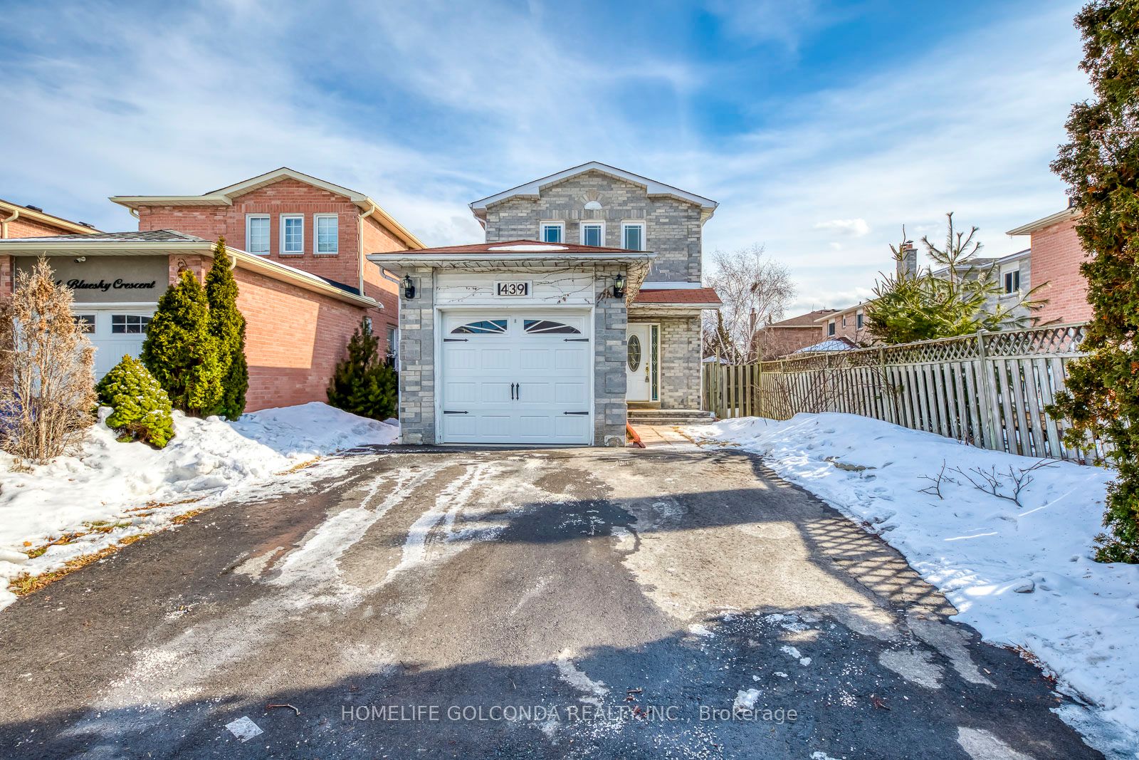 439 Bluesky Crescent