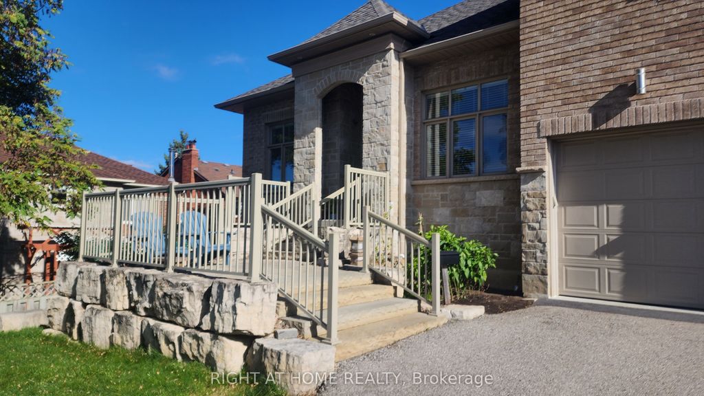 Photo of 53 Rockwell Road, Richmond Hill, ON L4B 1A9 (MLS # N13038376)