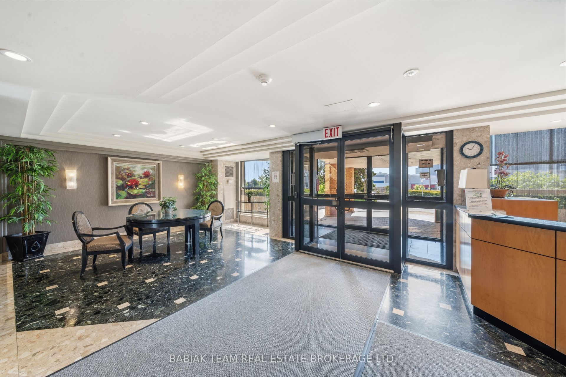 6 Humberline Drive 202