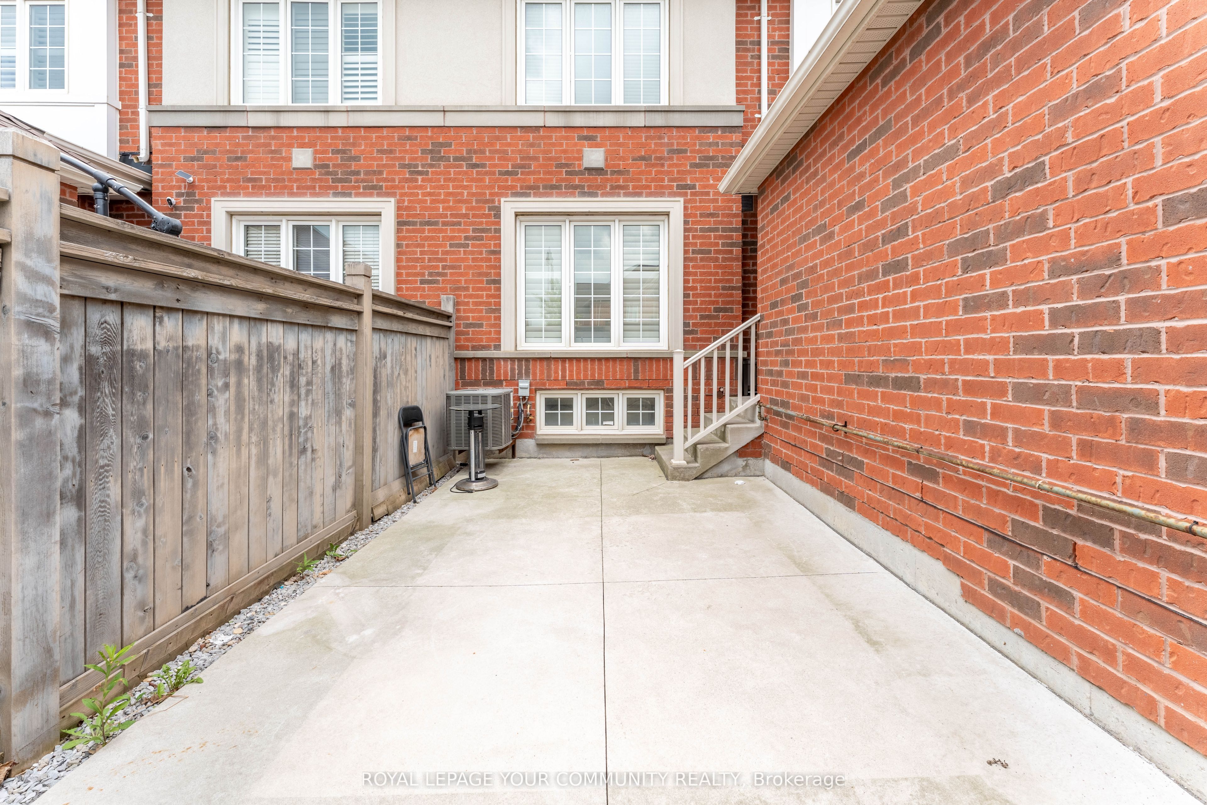 6 Bellchase Trail